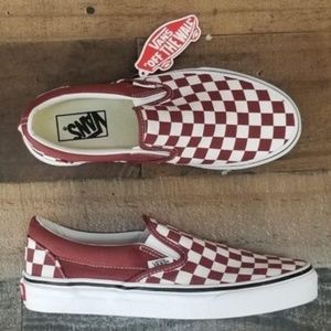 apple and white checkered vans